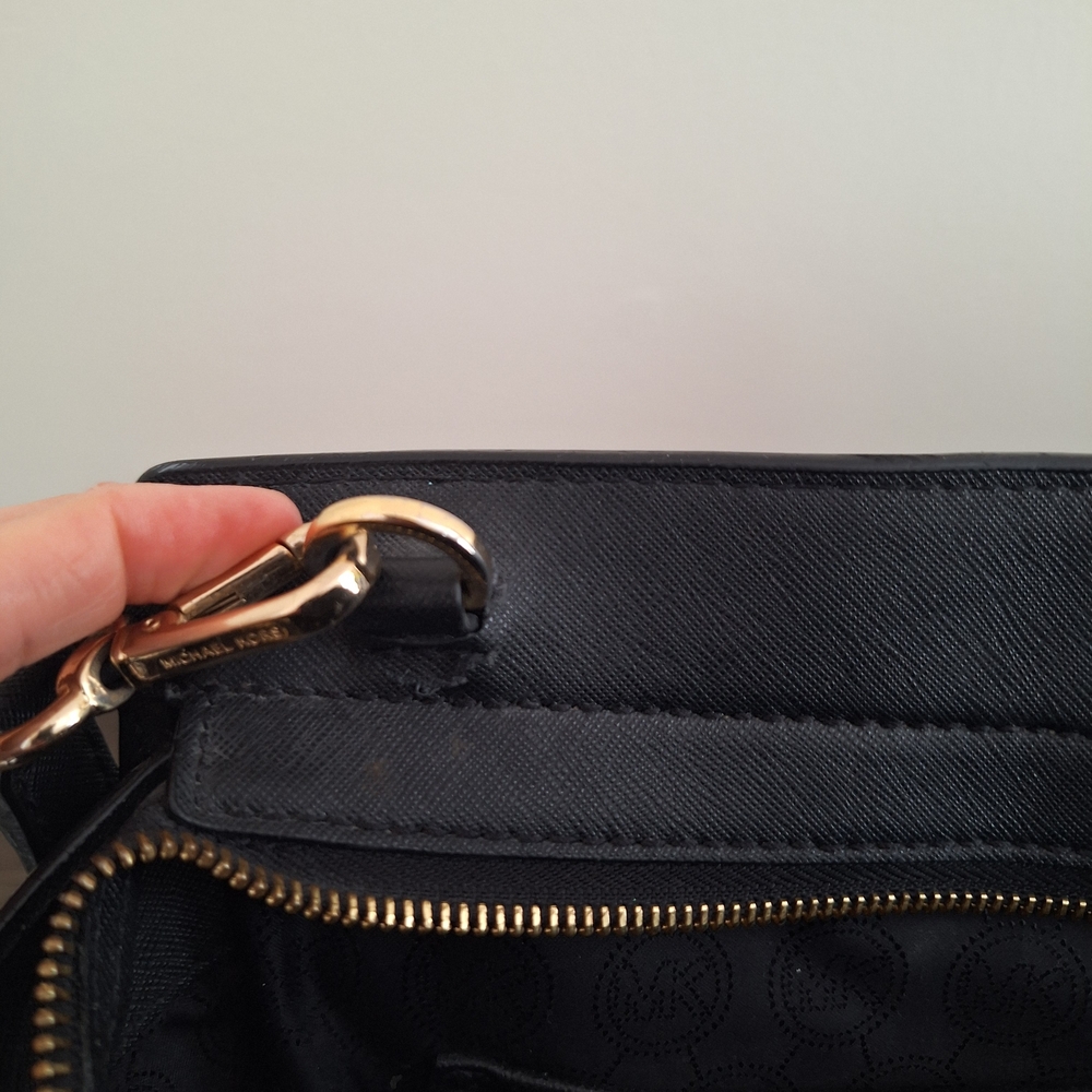 Michael Kors Bag - Picture 4 of 6
